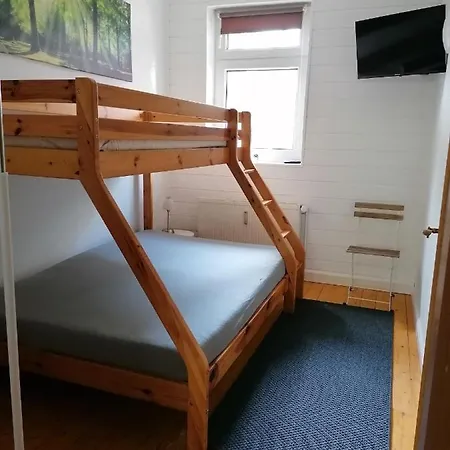 Schoene Wohnung, Zwei Schlafzimmer, Zentrumsnah, Erdgeschoss In Greifswald Exterior photo