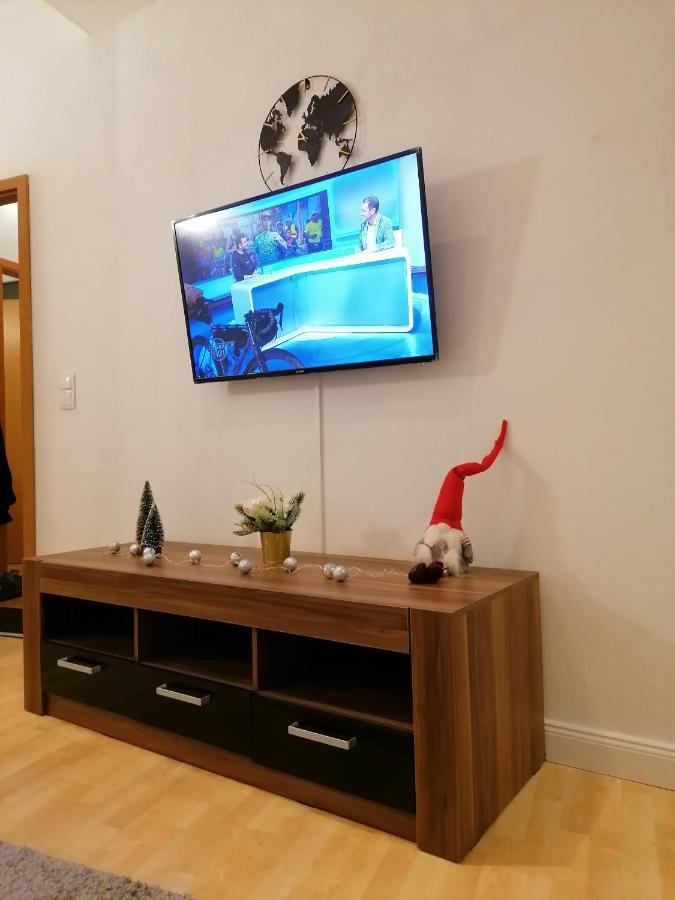 Schoene Wohnung, Zwei Schlafzimmer, Zentrumsnah, Erdgeschoss In *