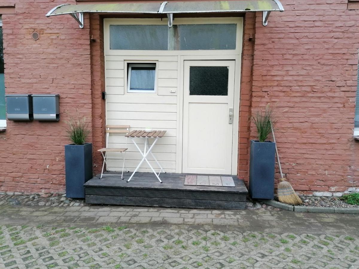 Apartment Schoene Wohnung, Zwei Schlafzimmer, Zentrumsnah, Erdgeschoss In Greifswald